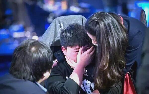  uzi为什么不直播了 